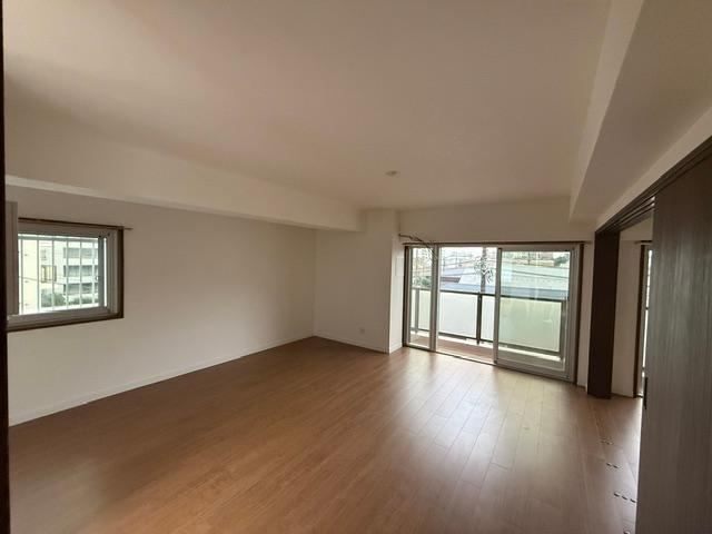 3LDK apartment in Setagaya Ward, Tokyo - Photo 1