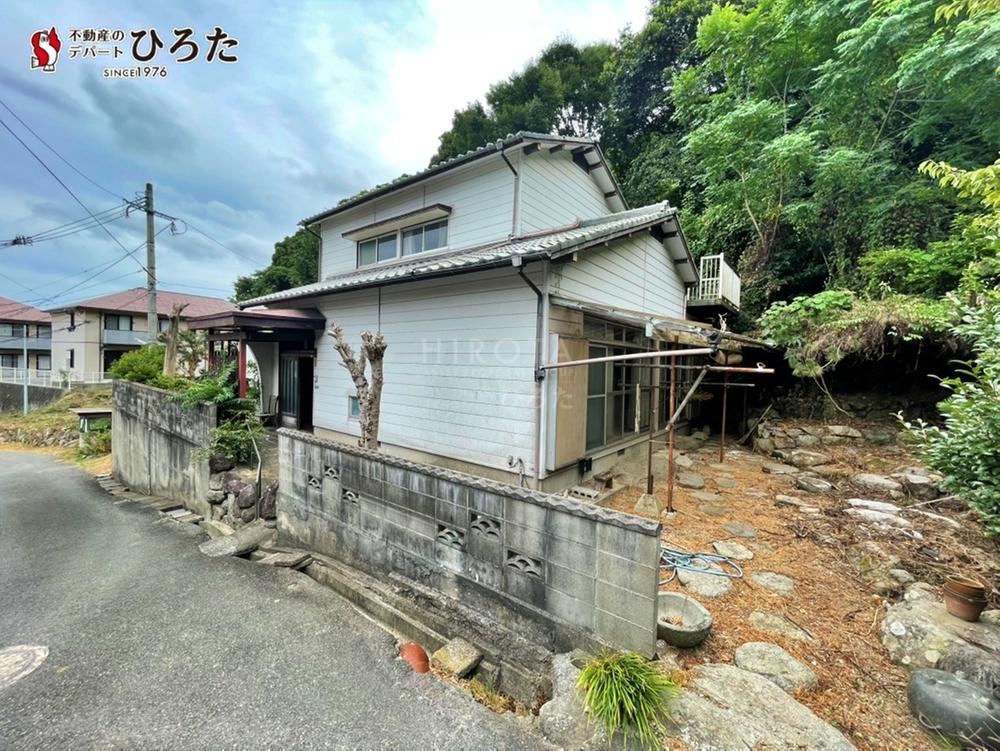 5LDK house in Yahatanishi Ward, Kitakyushu, Fukuoka - Photo 1