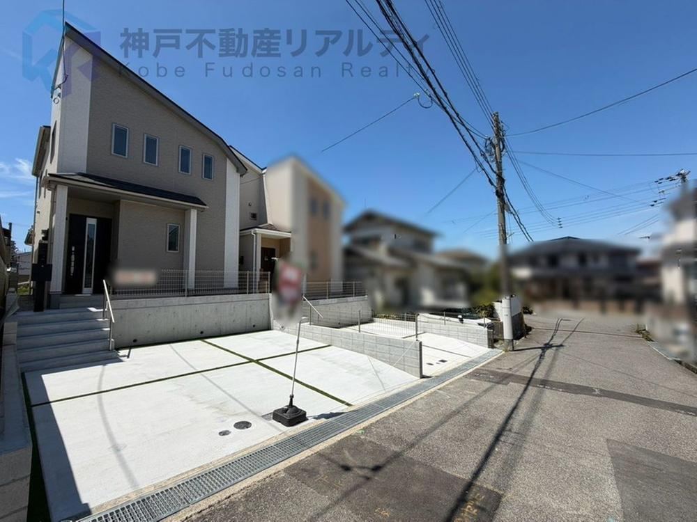 3LDK+S house in Tarumi Ward, Kobe, Hyogo - Photo 1