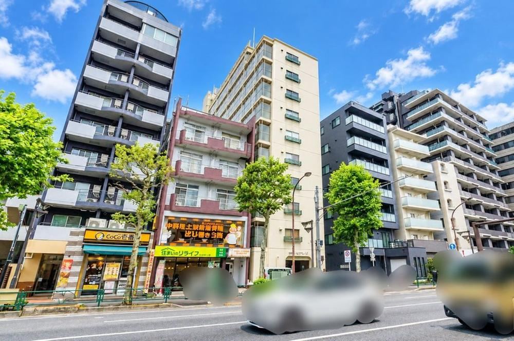 2K apartment in Nakano Ward, Tokyo - Photo 1