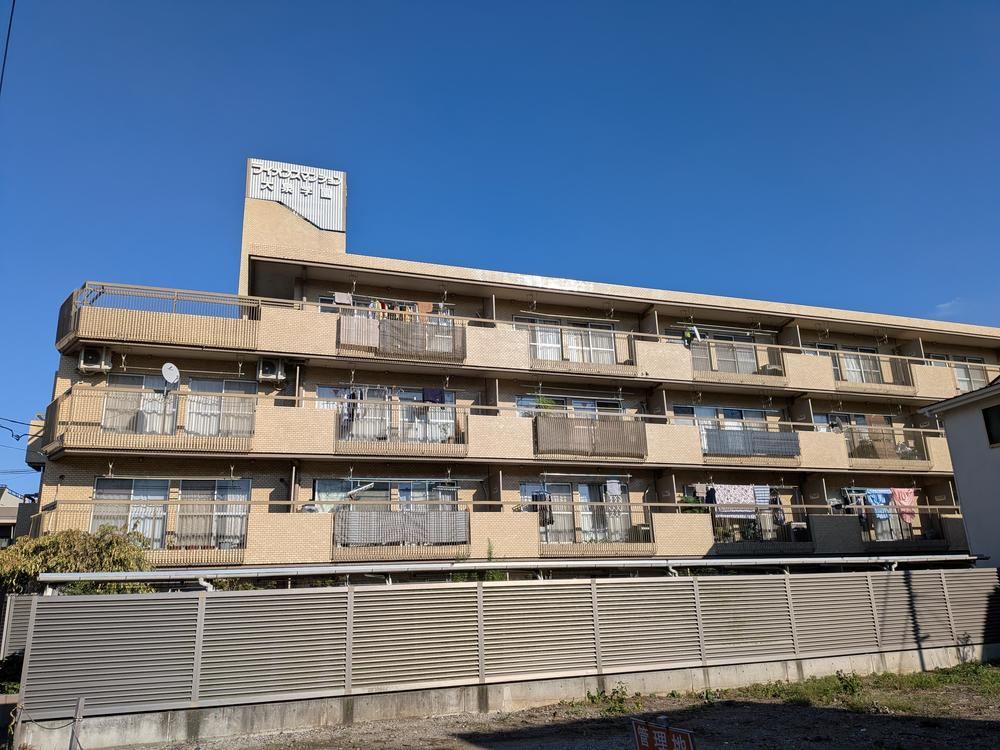 3DK apartment in Nerima Ward, Tokyo - Photo 1