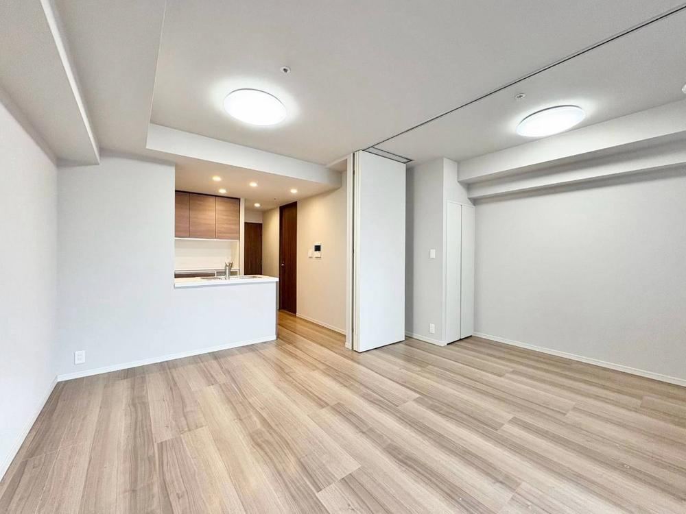 2LDK apartment in Chiyoda Ward, Tokyo - Photo 1