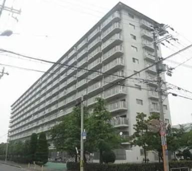 3LDK apartment in Nishiyodogawa Ward, Osaka - Photo 1