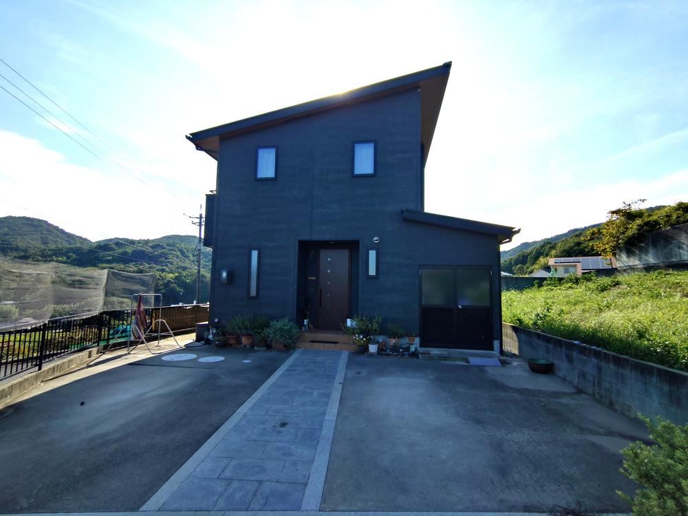 3LDK+2S house in Higashihiroshima, Hiroshima - Photo 1