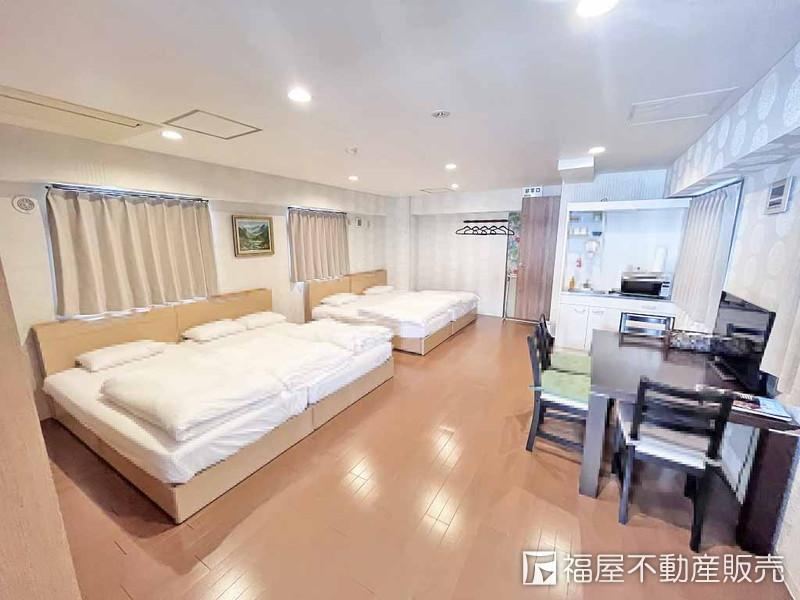 9LDK house in Nakagyo Ward, Kyoto - Photo 1