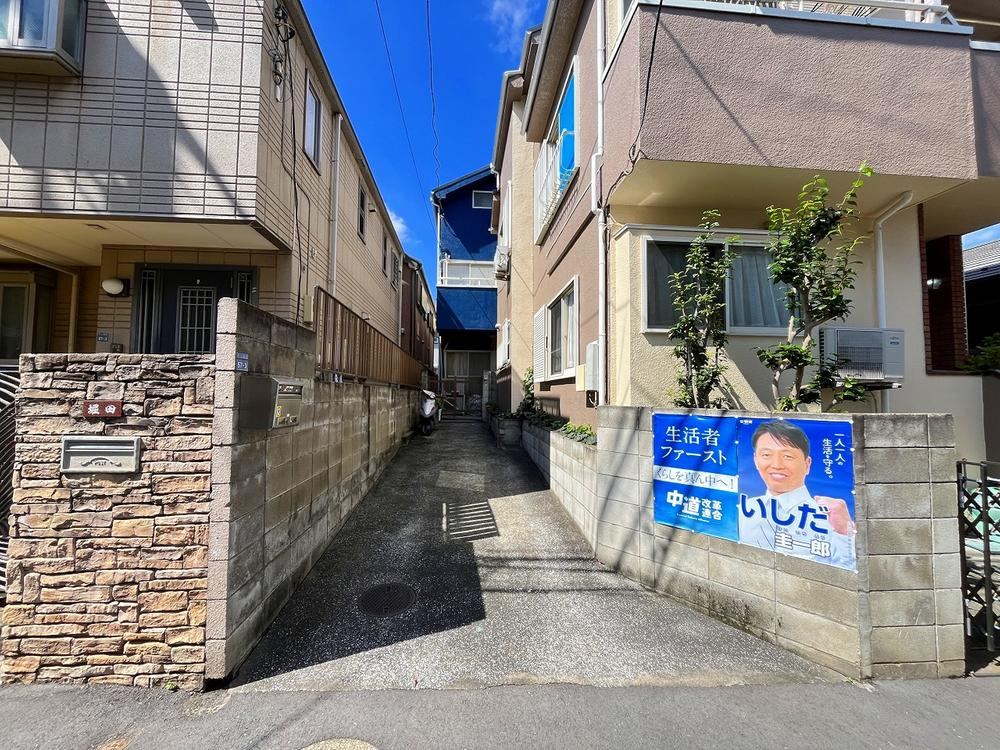 4DK house in Itabashi Ward, Tokyo - Photo 1