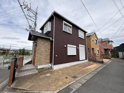 4LDK house in Takarazuka, Hyogo - Photo 1