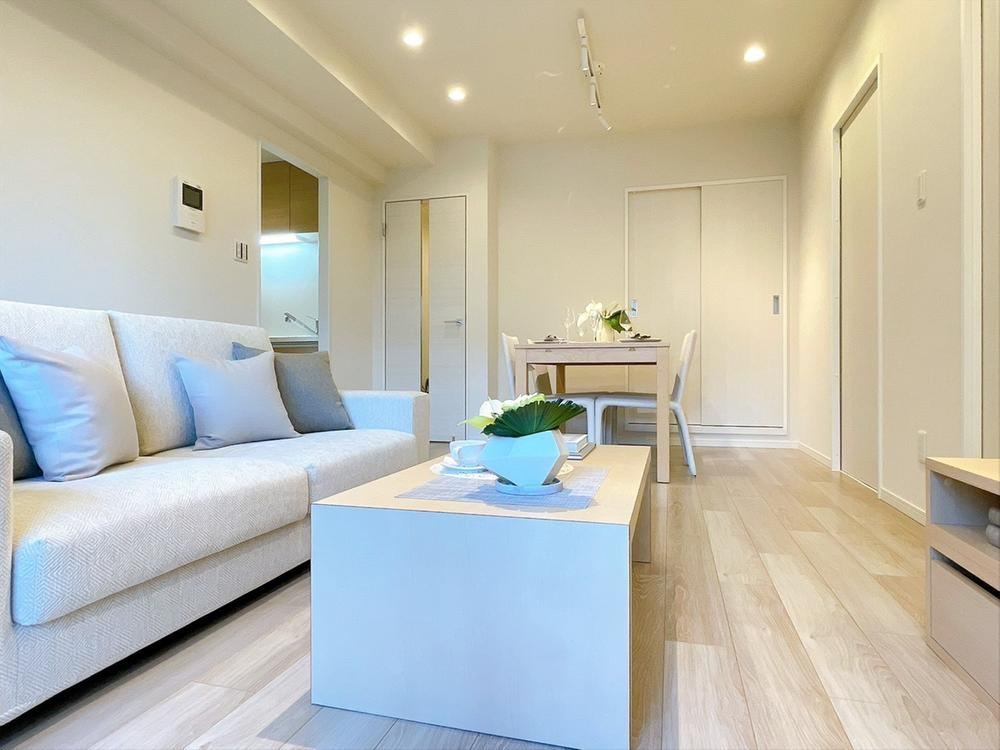 3LDK apartment in Nakano Ward, Tokyo - Photo 1