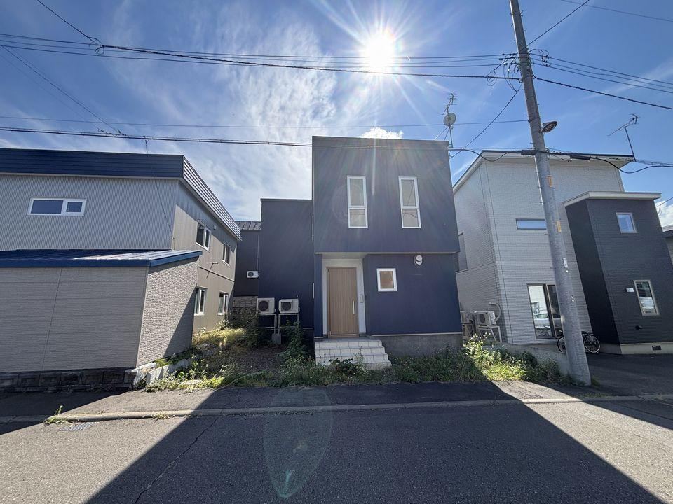4LDK house in Teine Ward, Sapporo, Hokkaido - Photo 1