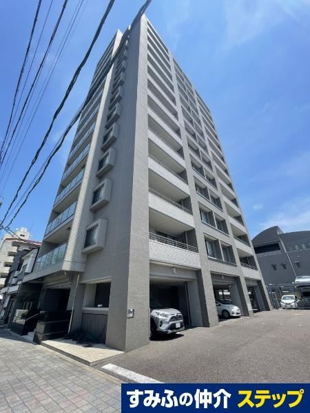 3LDK apartment in Ichinomiya, Aichi - Photo 1