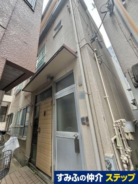 4LDK house in Sumida Ward, Tokyo - Photo 1