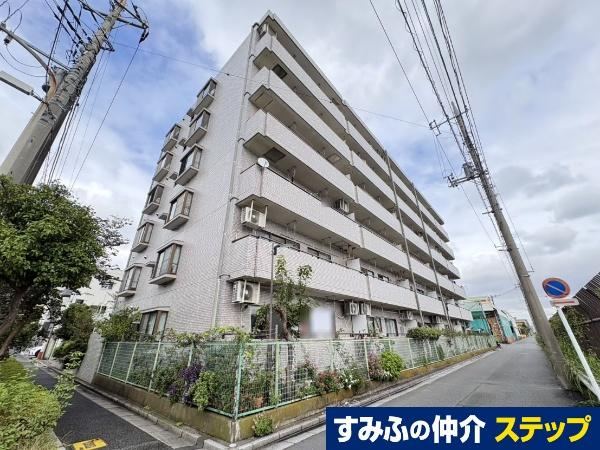 4LDK apartment in Toda, Saitama - Photo 1
