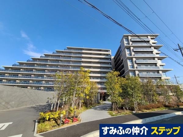 3LDK apartment in Sakai Ward, Sakai, Osaka - Photo 1