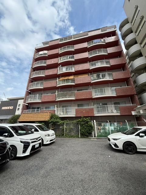 2LDK+S apartment in Suita, Osaka - Photo 1