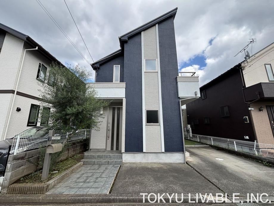 3LDK house in Mitaka, Tokyo - Photo 1