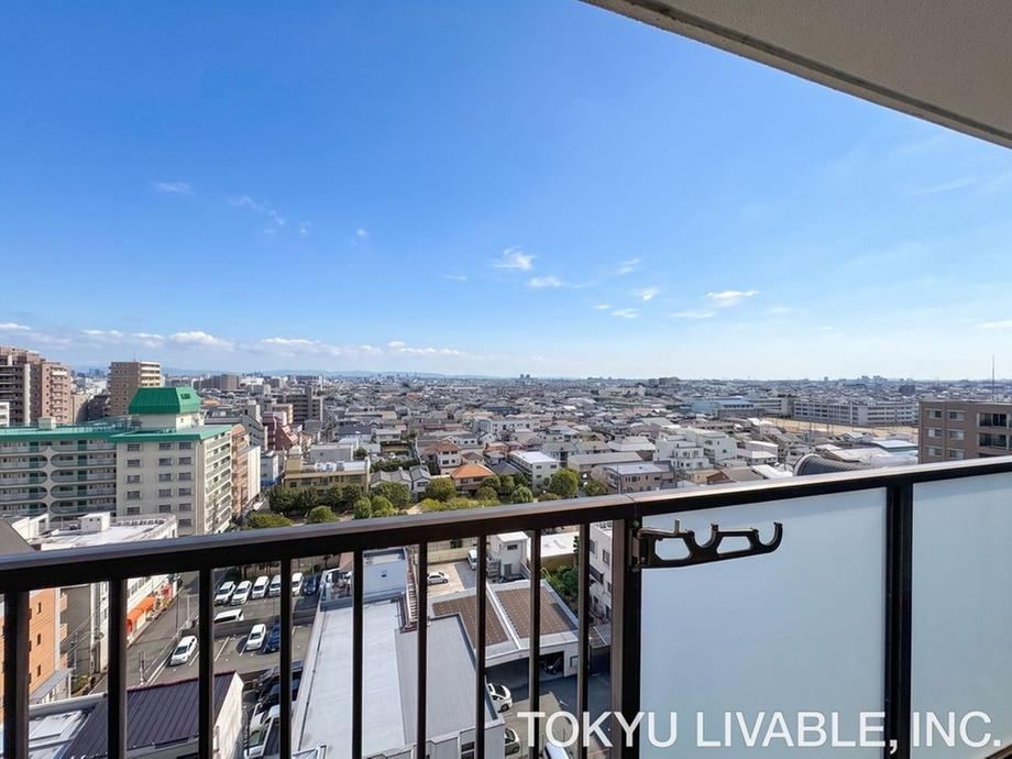 3LDK apartment in Itami, Hyogo - Photo 1