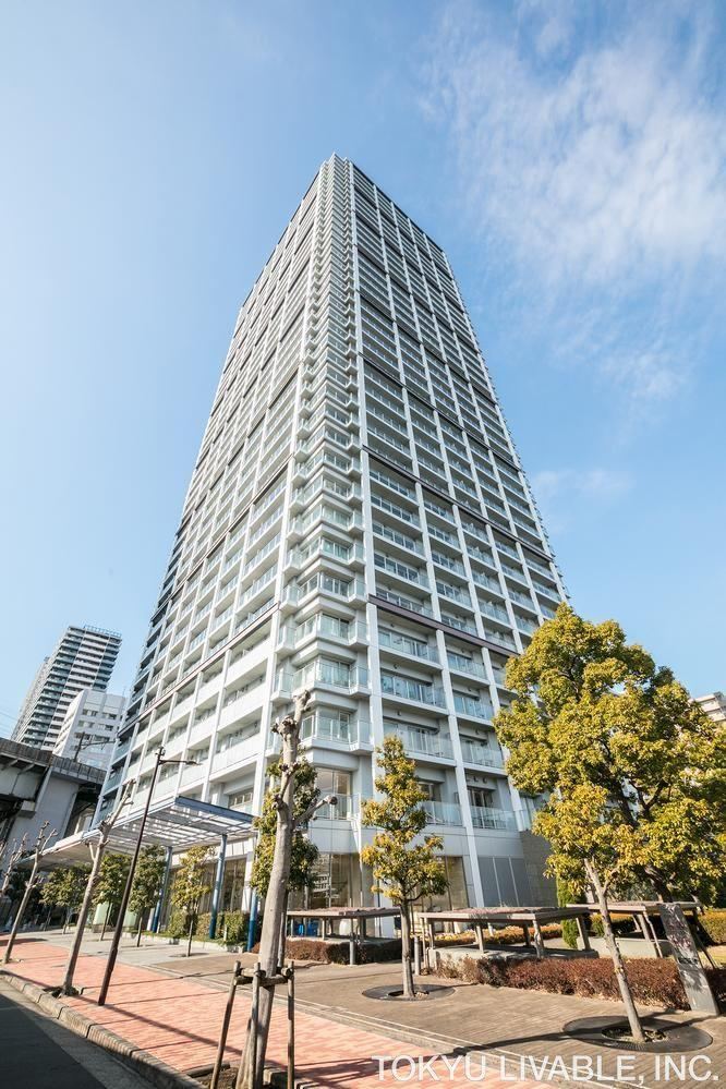 2LDK apartment in Minato Ward, Tokyo - Photo 1