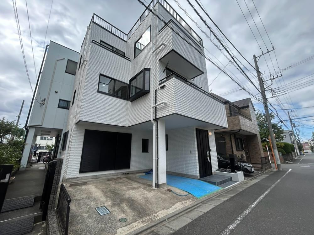 5LDK house in Edogawa Ward, Tokyo - Photo 1