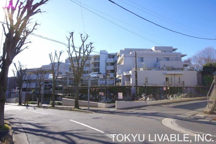 4LDK apartment in Kanagawa Ward, Yokohama, Kanagawa - Photo 1