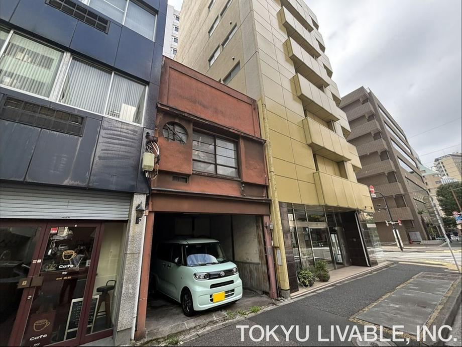 1K house in Chiyoda Ward, Tokyo - Photo 1