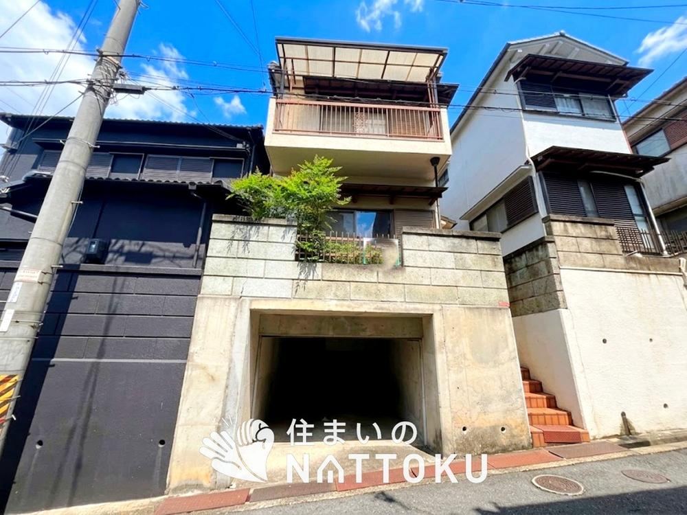 3DK house in Hirakata, Osaka - Photo 1