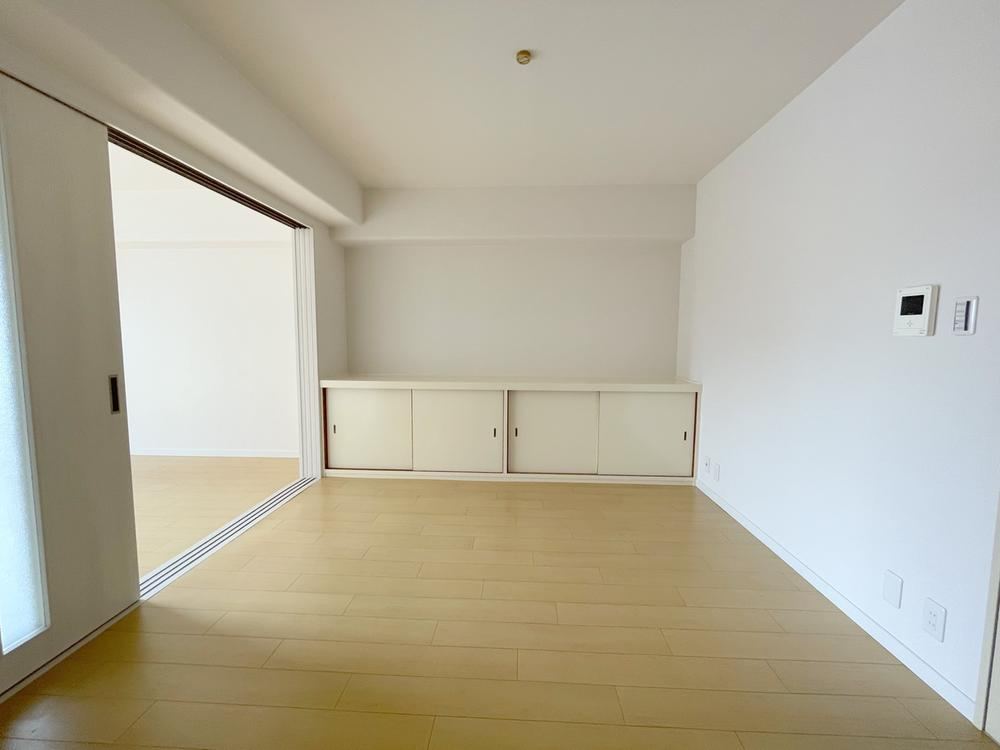 3LDK apartment in Nishiyodogawa Ward, Osaka - Photo 1