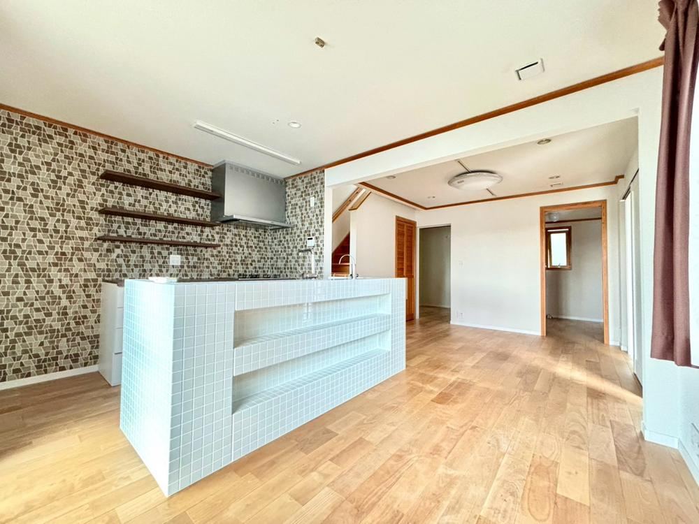 2LDK+S house in Isogo Ward, Yokohama, Kanagawa - Photo 1
