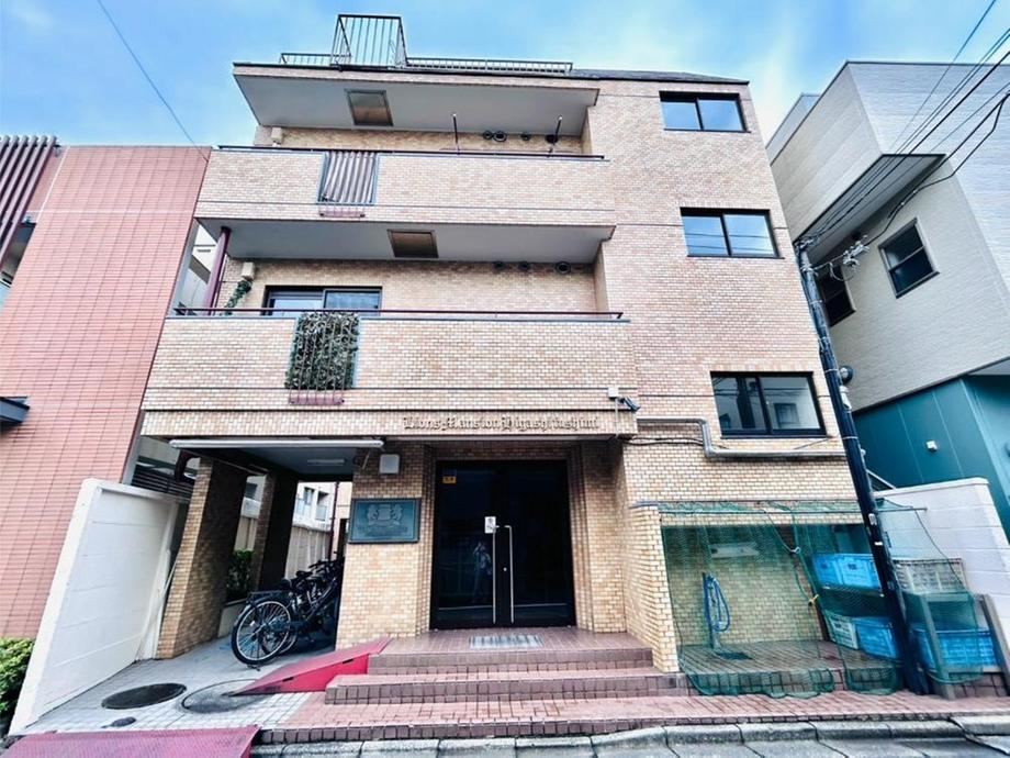 3DK apartment in Nishitokyo, Tokyo - Photo 1