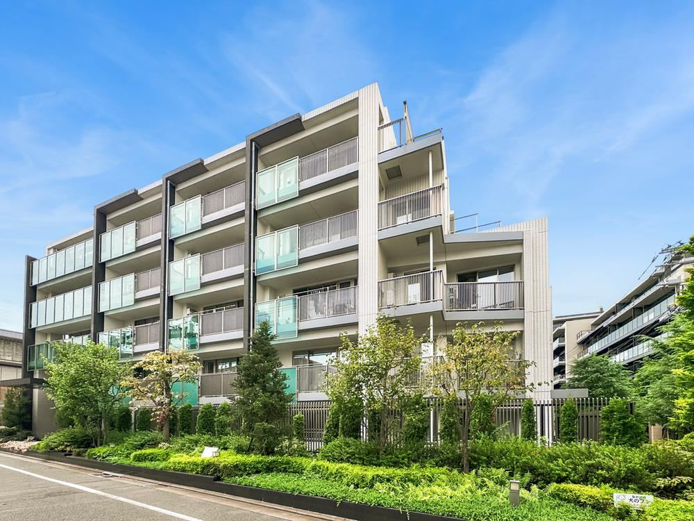 2LDK apartment in Setagaya Ward, Tokyo - Photo 1