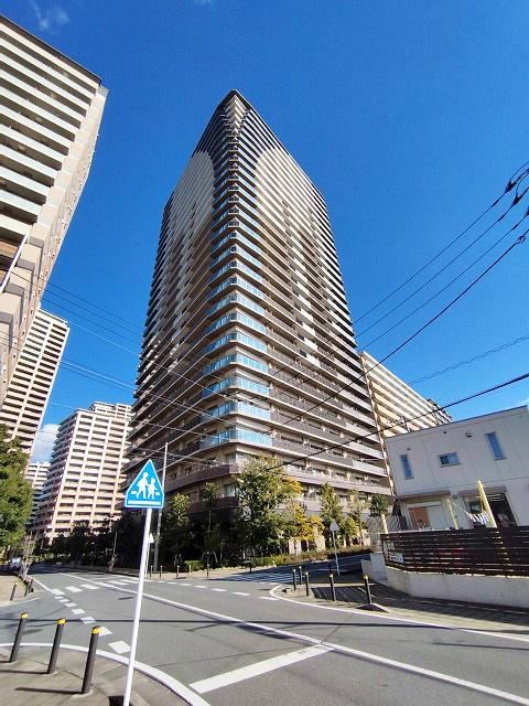 3LDK+S apartment in Kashiwa, Chiba - Photo 1