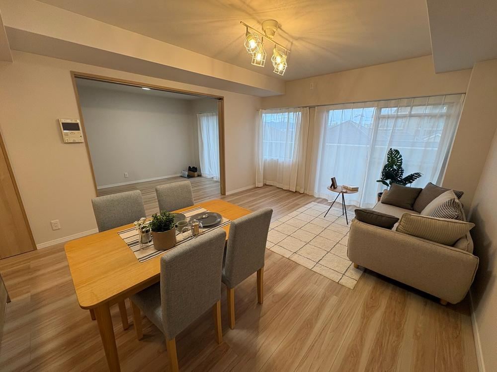 3LDK apartment in Hirakata, Osaka - Photo 1