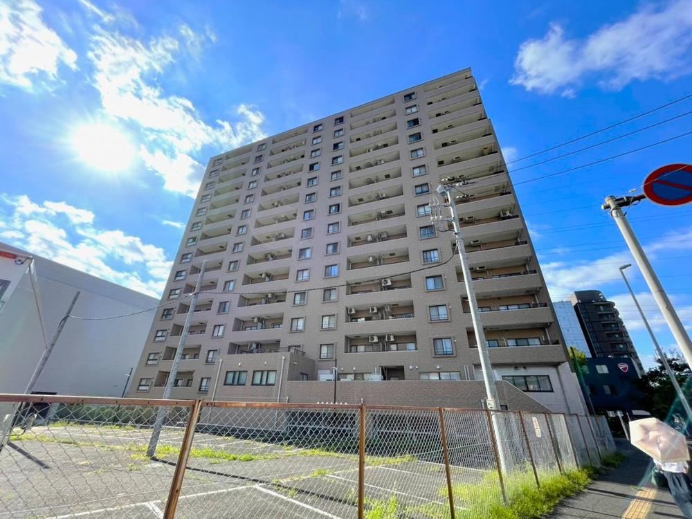 4LDK apartment in Kohoku Ward, Yokohama, Kanagawa - Photo 1