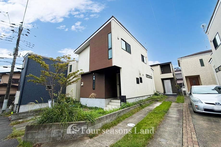 3LDK house in Hiratsuka, Kanagawa - Photo 1
