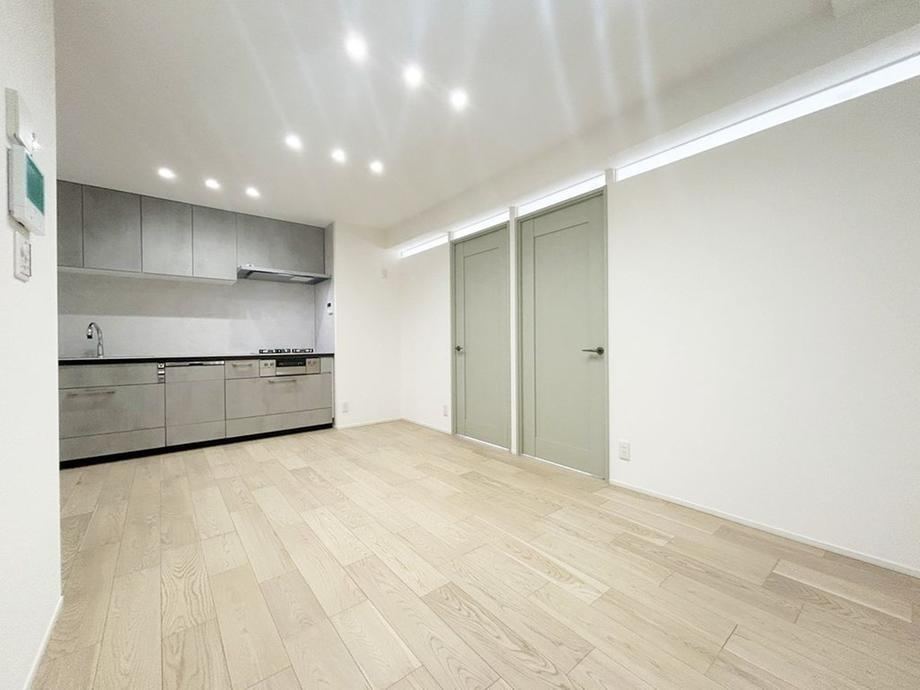 2LDK apartment in Itabashi Ward, Tokyo - Photo 1