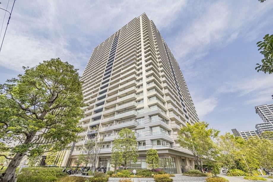 3LDK apartment in Shinagawa Ward, Tokyo - Photo 1