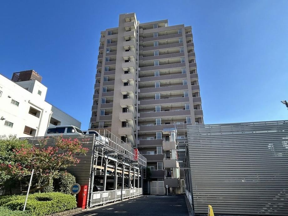 3LDK apartment in Ota Ward, Tokyo - Photo 1