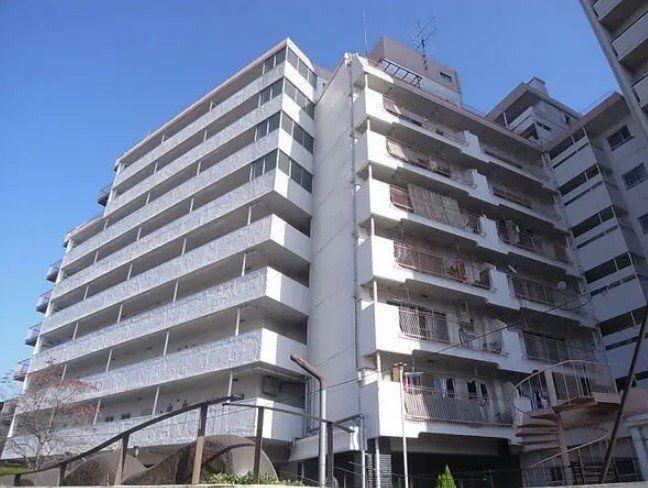 2LDK apartment in Katsushika Ward, Tokyo - Photo 1