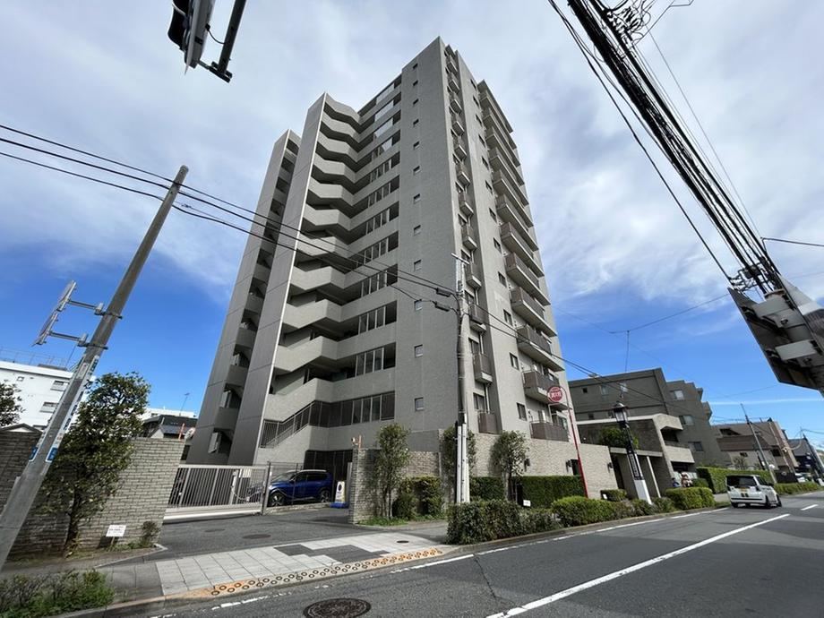 2LDK apartment in Setagaya Ward, Tokyo - Photo 1