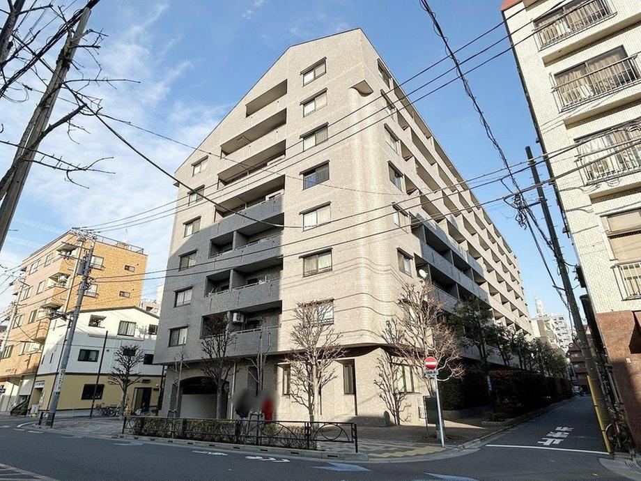 2LDK apartment in Sumida Ward, Tokyo - Photo 1