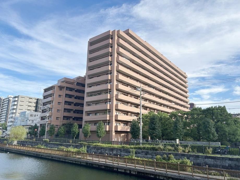 3LDK apartment in Koto Ward, Tokyo - Photo 1