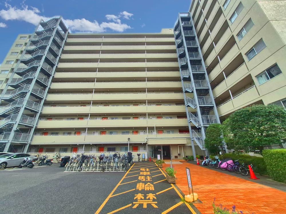 3LDK apartment in Ichikawa, Chiba - Photo 1