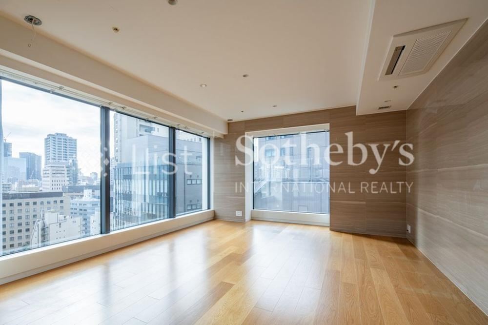 3LDK apartment in Minato Ward, Tokyo - Photo 1