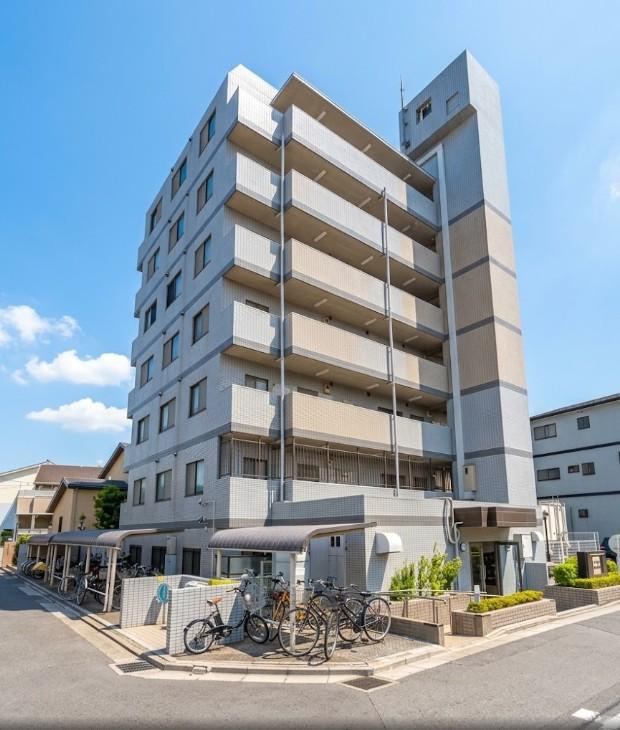 3LDK apartment in Minami Ward, Saitama - Photo 1