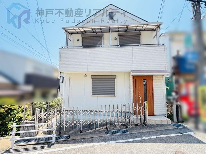 4LDK house in Suma Ward, Kobe, Hyogo - Photo 1