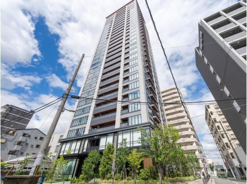 2LDK apartment in Kita Ward, Osaka - Photo 1