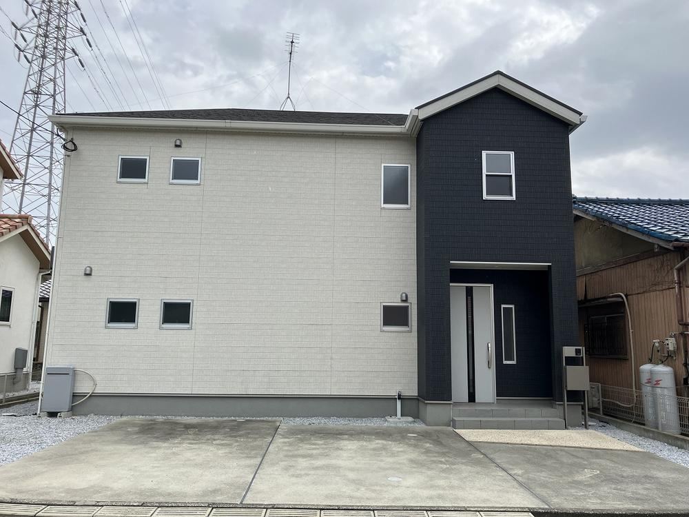 4LDK house in Wakamatsu Ward, Kitakyushu, Fukuoka - Photo 1