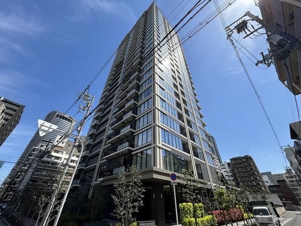 2LDK apartment in Kita Ward, Osaka - Photo 1