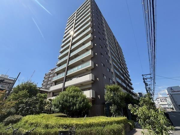 4LDK apartment in Hirano Ward, Osaka - Photo 1
