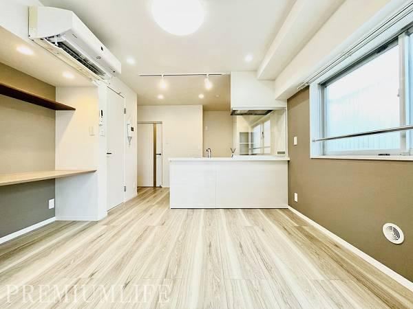 2LDK apartment in Koto Ward, Tokyo - Photo 1