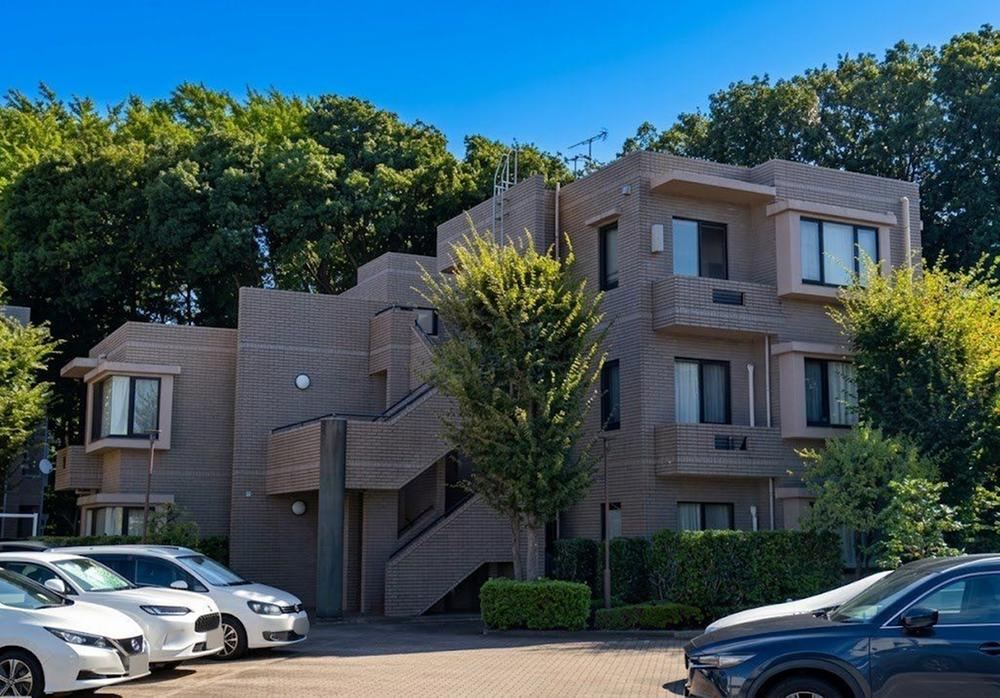 3LDK apartment in Kanagawa Ward, Yokohama, Kanagawa - Photo 1
